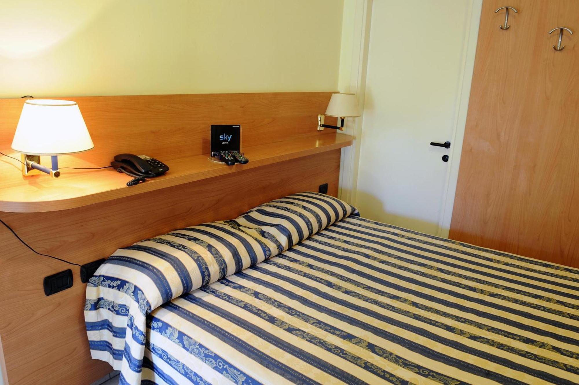 Albergo Villa Marina Anzio Exteriör bild